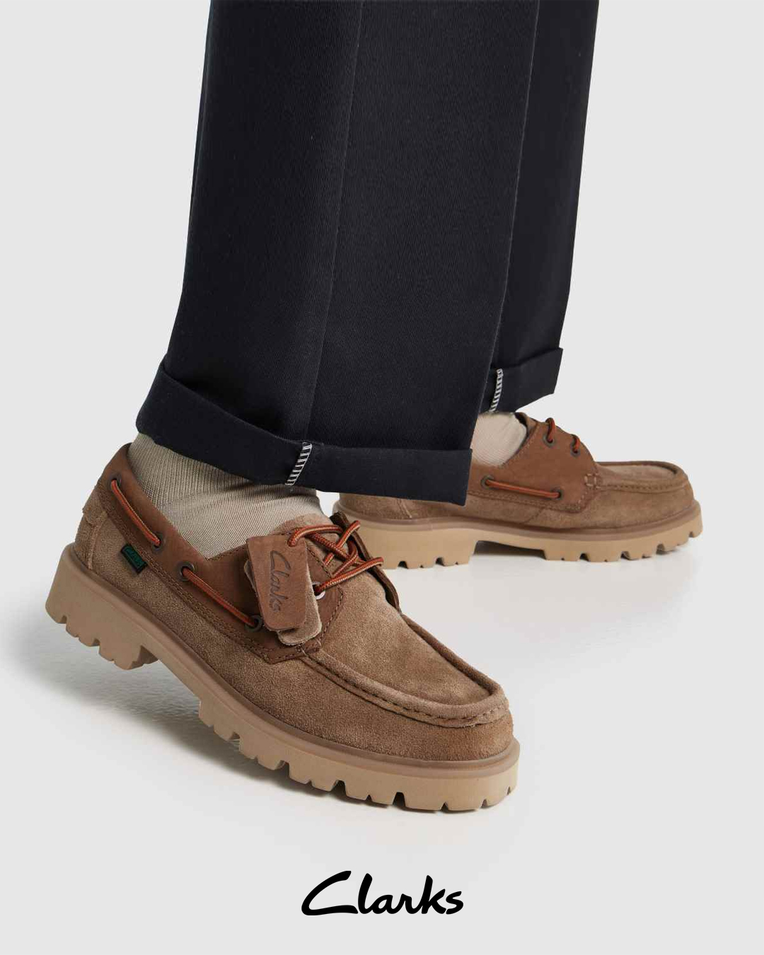 CLARKS ❤
#newcollection #unisex 

ΓΥΝΑΙΚΕΙΑ: W167Q7282585 - 109,95€
ΑΝΔΡΙΚΑ: W567Q6172585 - 119,95€
__________________________
Αγορές σε Επώνυμα brands
ONLINE στο kalista.gr 🛍
ΔΩΡΕΑΝ ΜΕΤΑΦΟΡΙΚΑ ΓΙΑ ΑΓΟΡΕΣ ΑΝΩ ΤΩΝ 50€
📦
Για παραγγελίες ή πληροφορίες:
☎️ Κάλεσε: