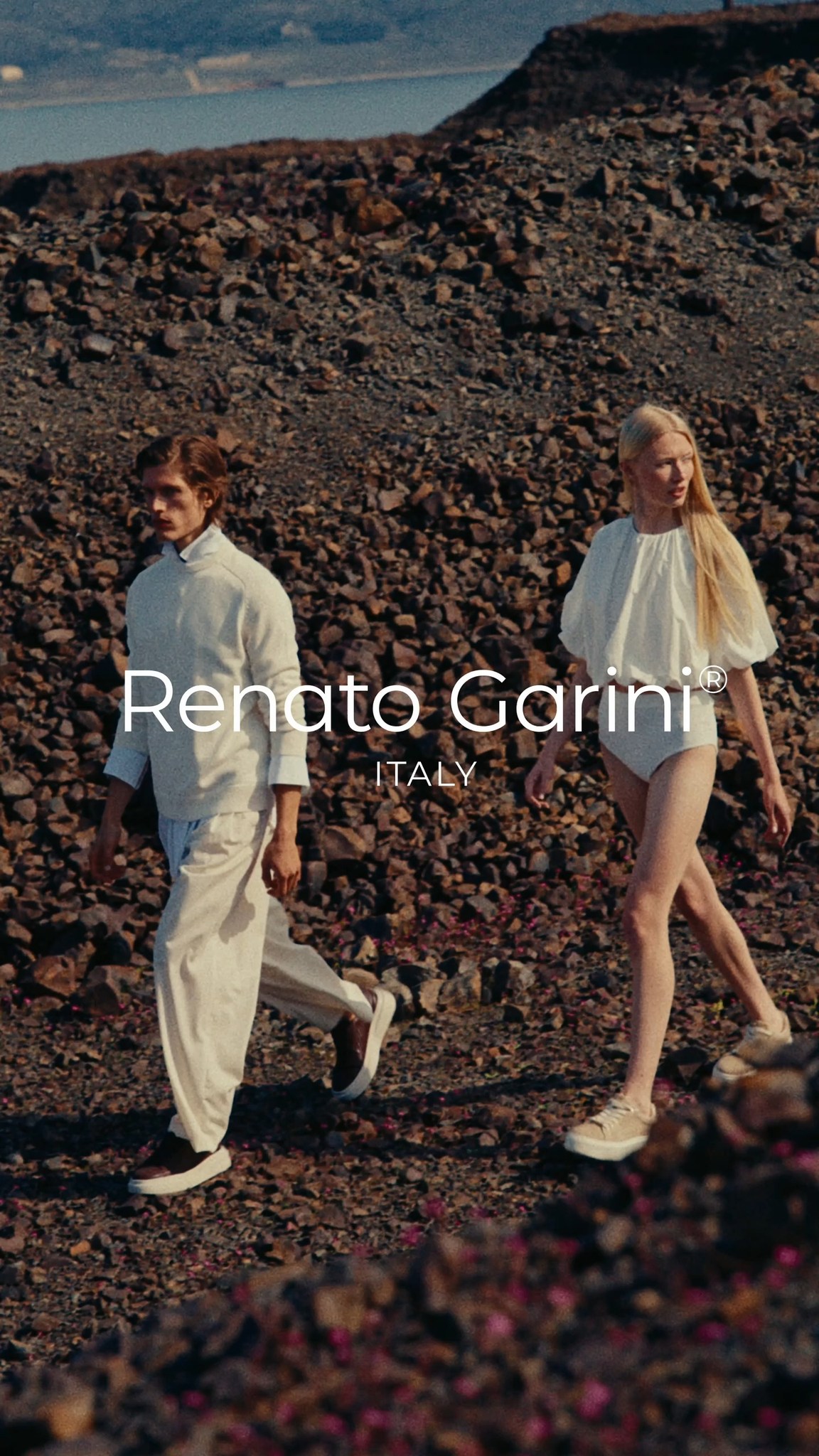 Renato Garini ❤
#newcolletion #renatogarini #kalista #topfashion #trendingshoes 
__________________________
ΔΩΡΕΑΝ ΜΕΤΑΦΟΡΙΚΑ ΓΙΑ ΑΓΟΡΕΣ ΑΝΩ ΤΩΝ 50€
Για παραγγελίες ή πληροφορίες:
☎️ Κάλεσε: 210 4971 113